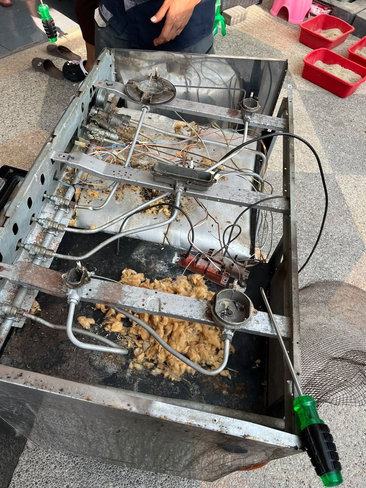 Servis freestanding cooker Ariston